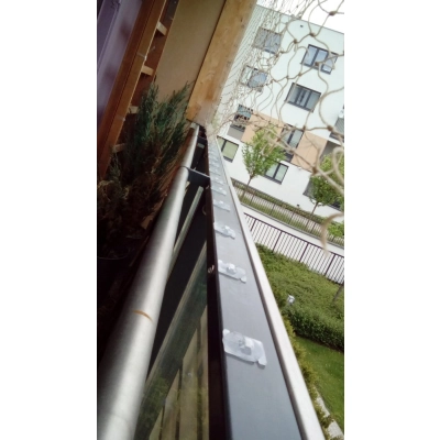 ZACZEP DO SIATEK NA BALKON , OKNO